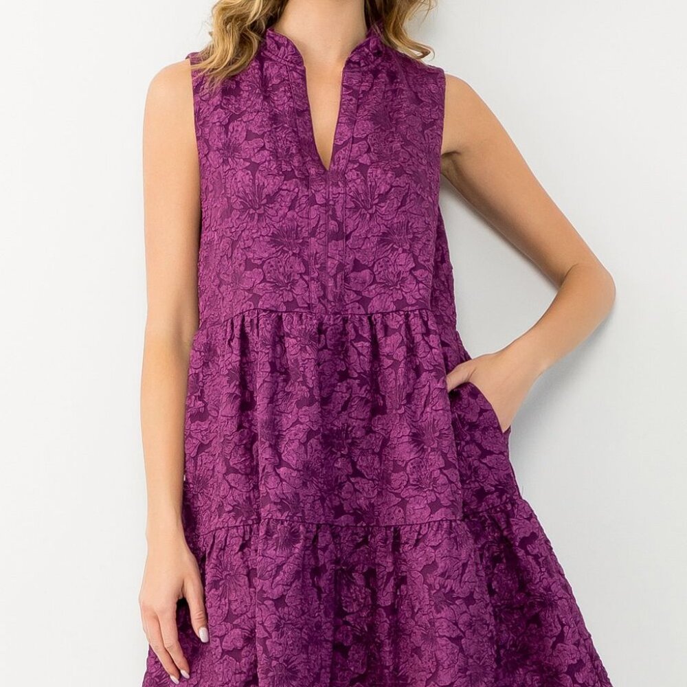 NWT THML Sleeveless Tiered Floral Textured Dress - Picture 5 of 10
